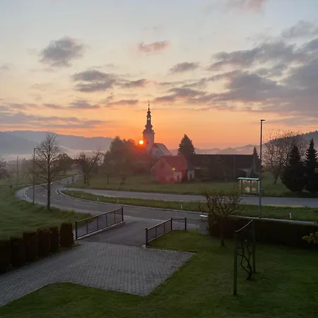 Rum i privatbostad Apartma Ella